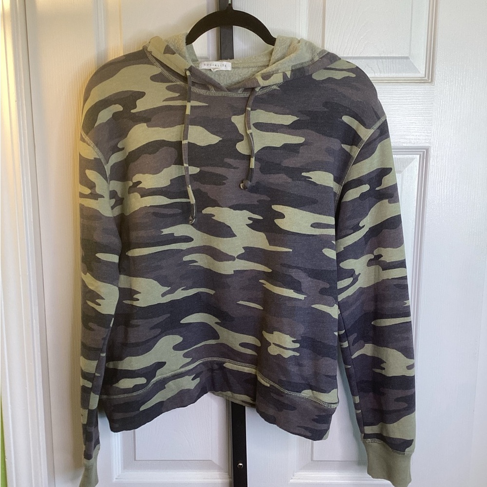 Socialite Green and Gray Camouflage Hoodie, size Medium